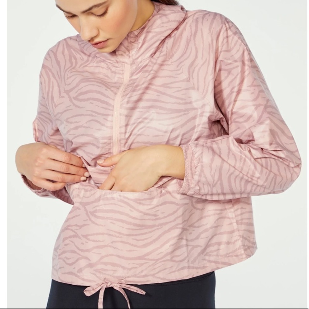 Marika lightweight hooded 1/2 zip pullover with pocket, new, medium
